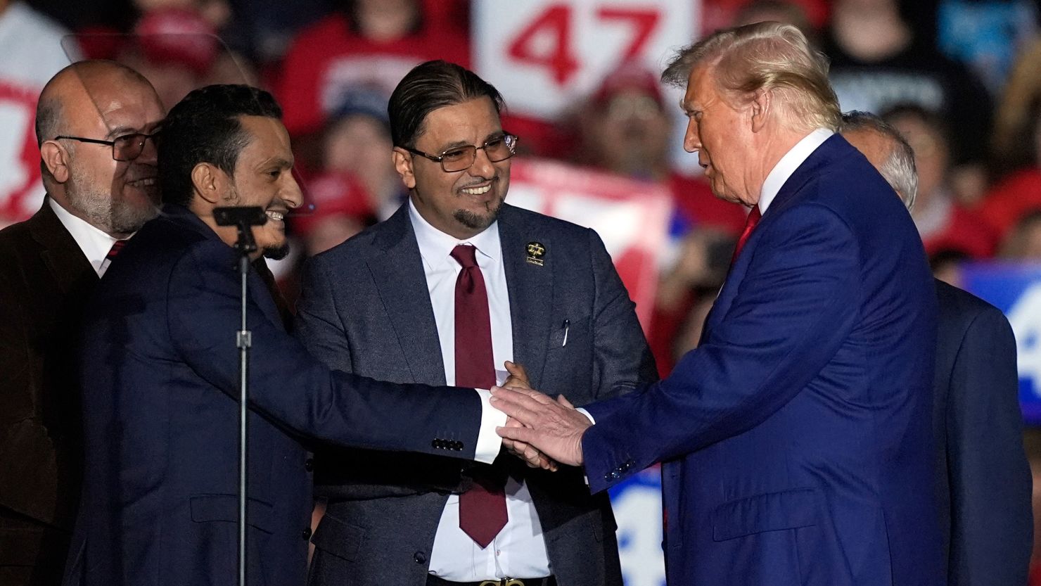 “Muslim Leaders in Michigan Rally Behind Trump for 2024 Election”