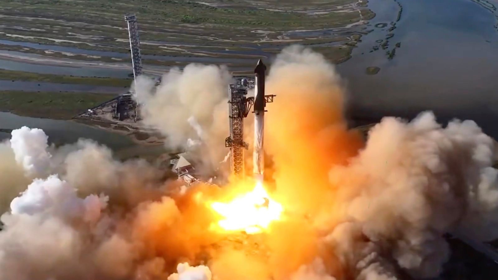 Donald Trump Attends SpaceX Starship Launch: A Powerful Moment in Space Exploration